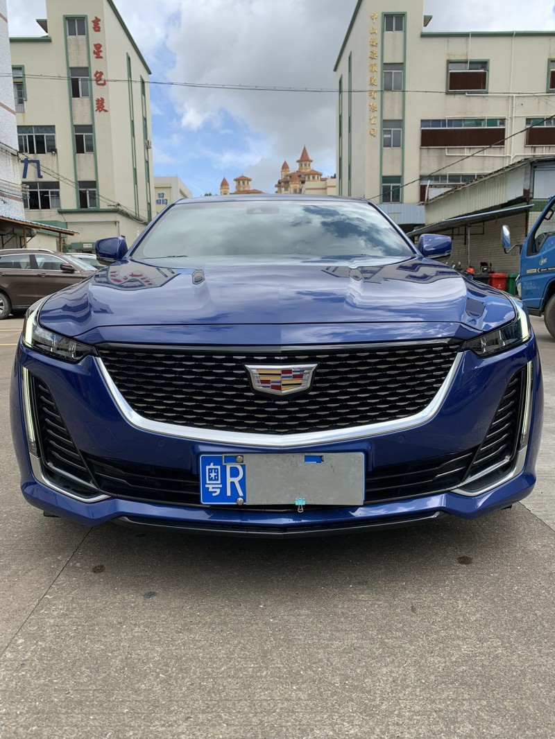 中山22年凱迪拉克CT51