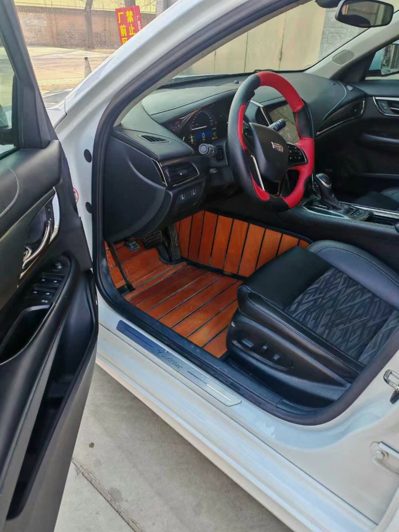 保定17年凯迪拉克ATS8