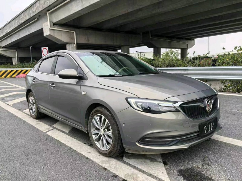 广州18年别克英朗2