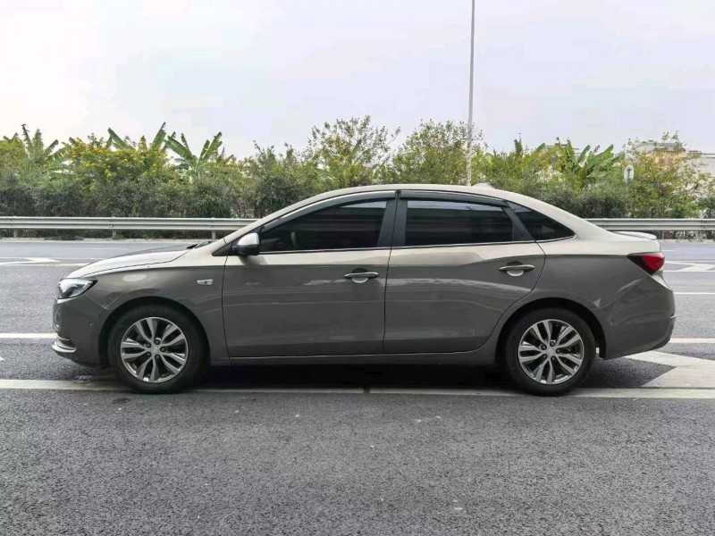 广州18年别克英朗6