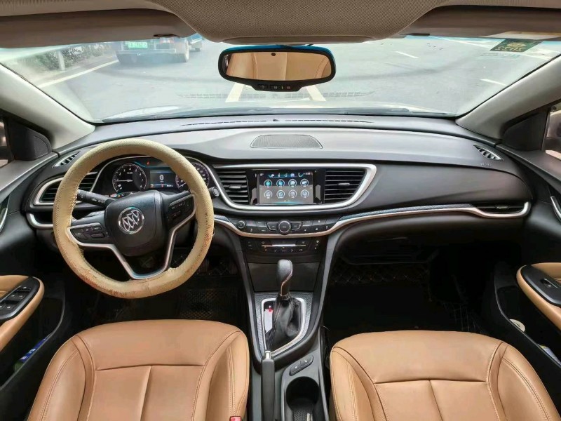 广州18年别克英朗9