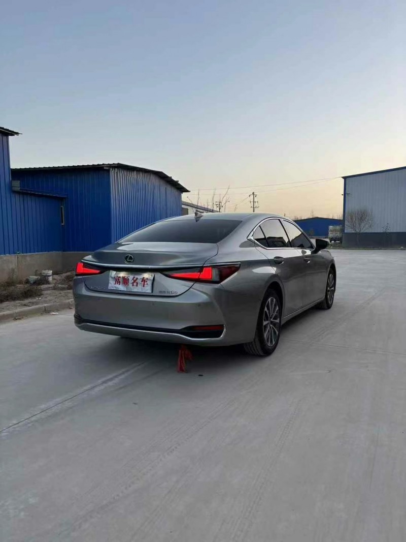 喀什23年雷克薩斯NX8