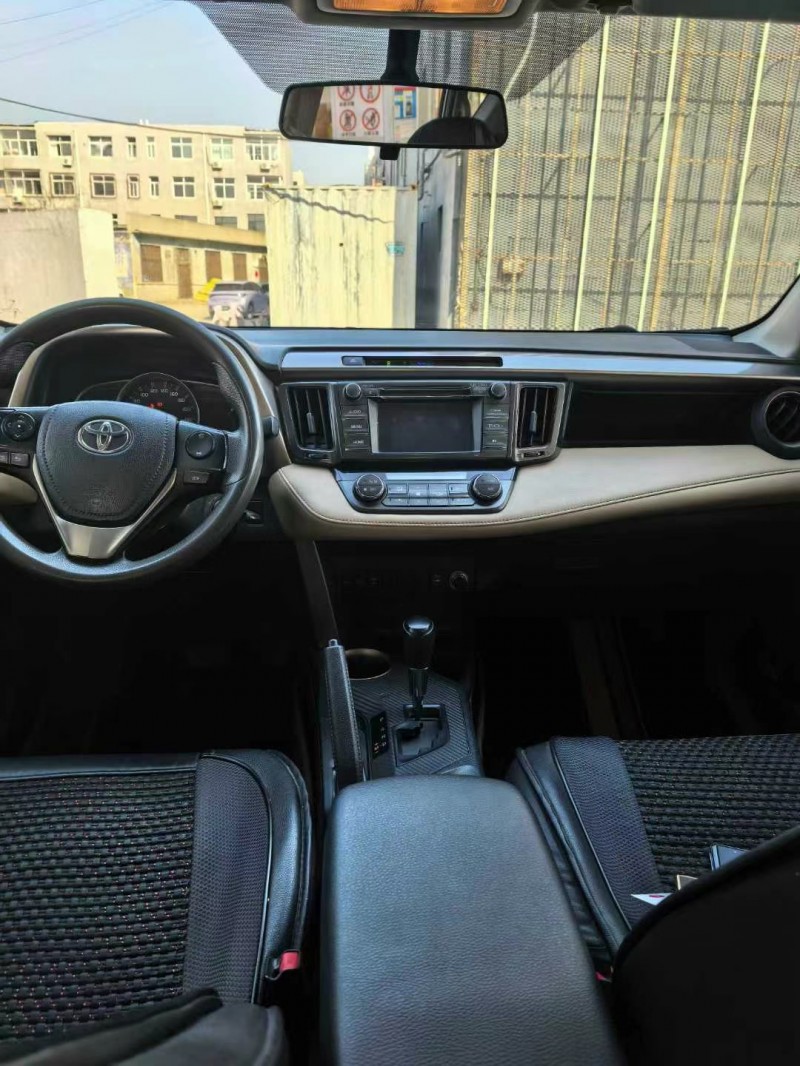 保定13年豐田RAV47