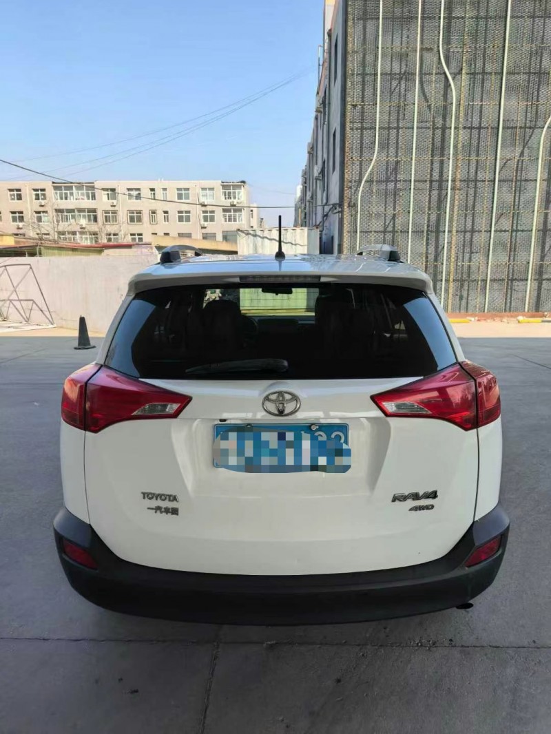 保定13年豐田RAV49