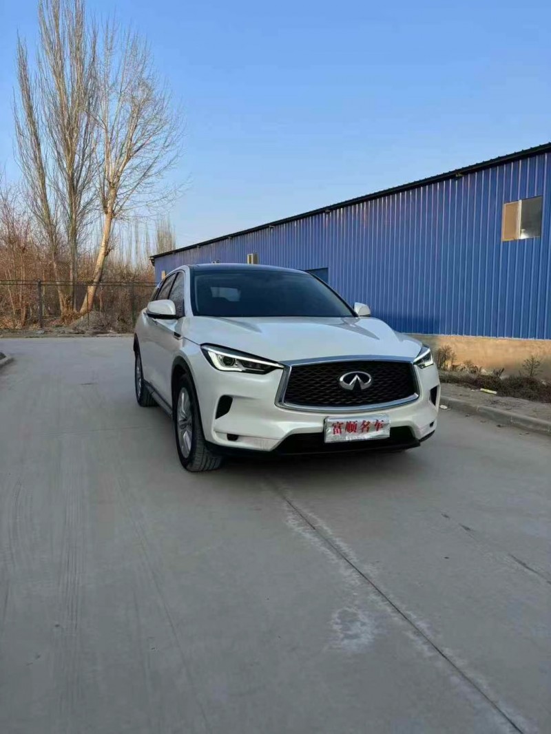 喀什19年英菲尼迪QX502