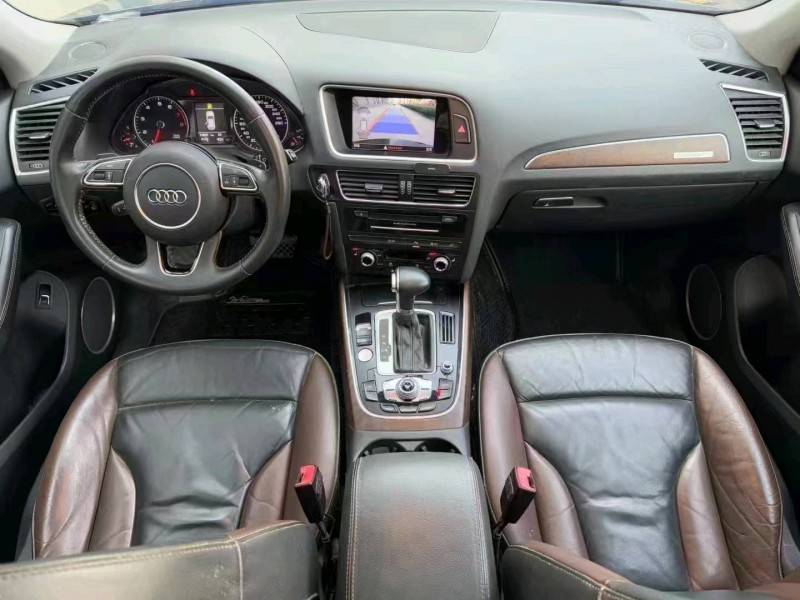 济宁18年奥迪Q54