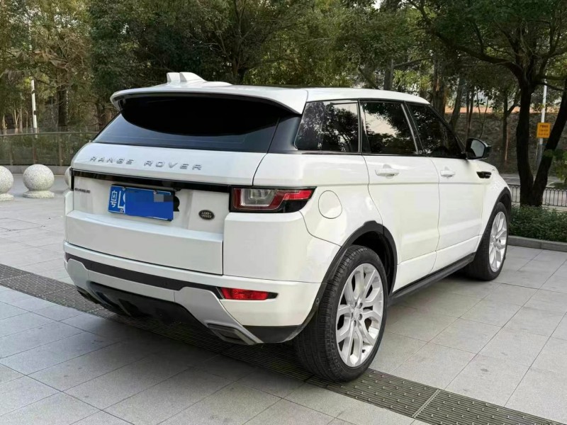 东莞18年路虎极光8