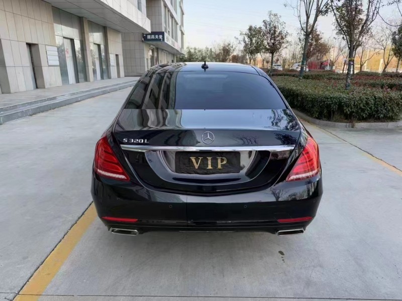 济宁16年奔驰S9