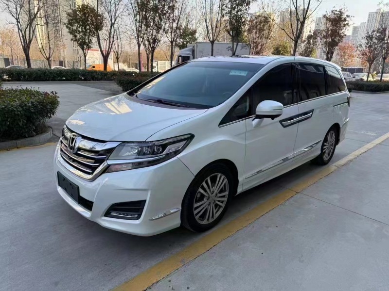 济宁19年本田艾力绅3