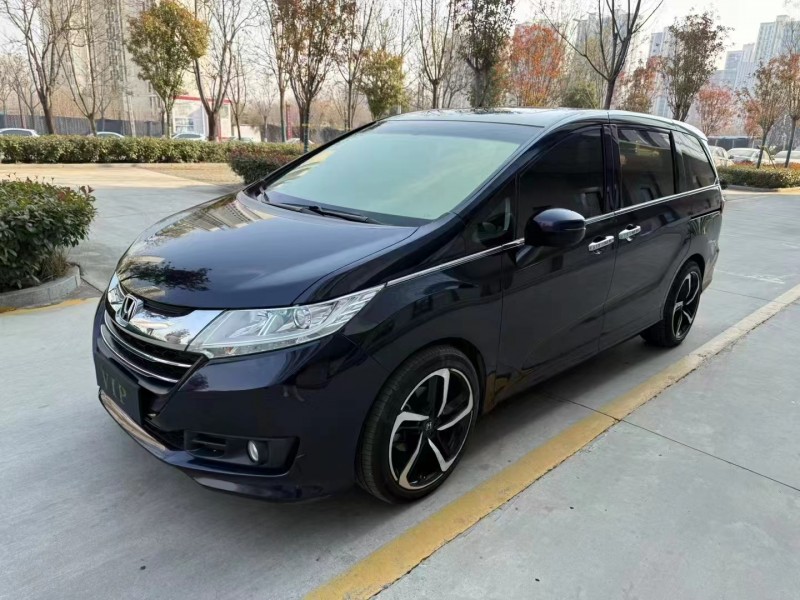 济宁18年本田奥德赛3
