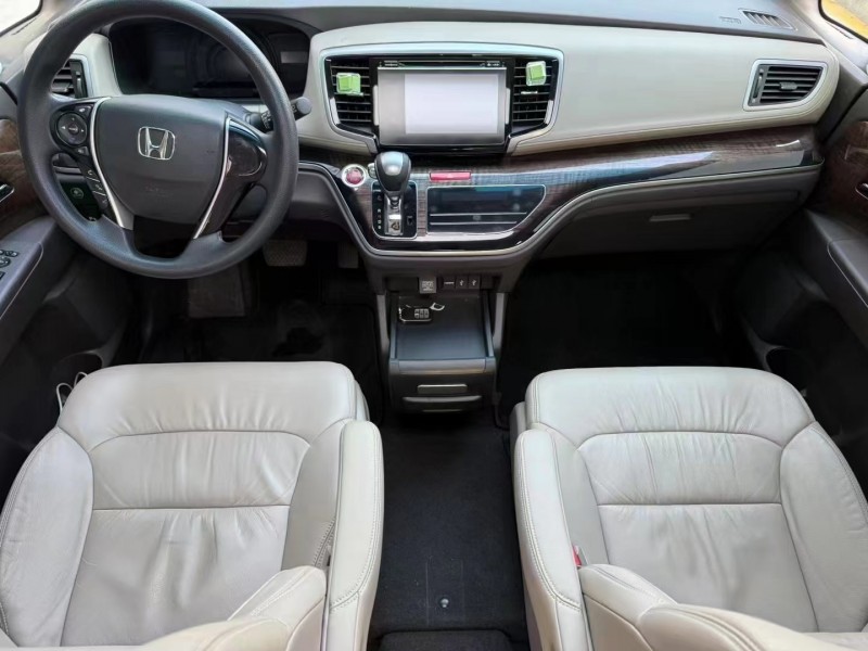 济宁18年本田奥德赛6