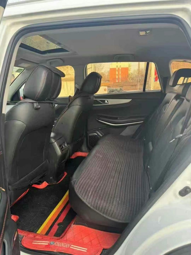 濟南20年長安汽車CS758