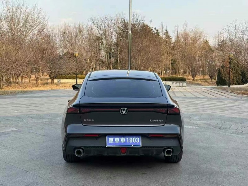 青島24年長安汽車UNI9