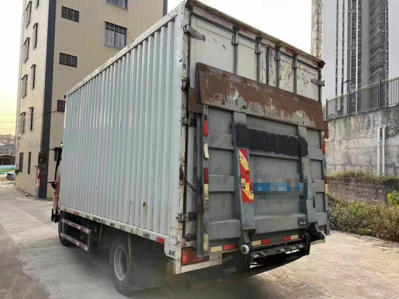 江門21年卡車系列重汽豪沃7