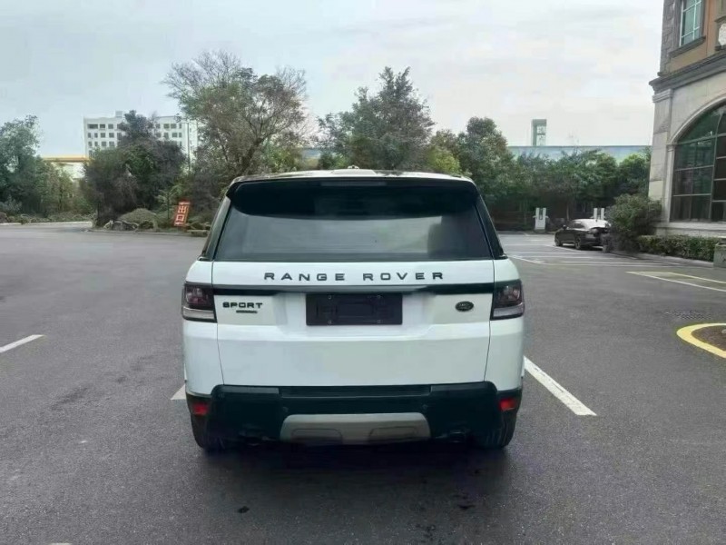 广州15年路虎揽胜运动9