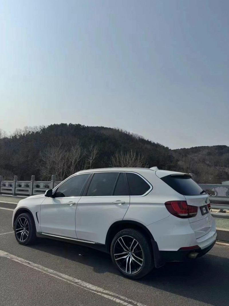 济宁14年宝马X57