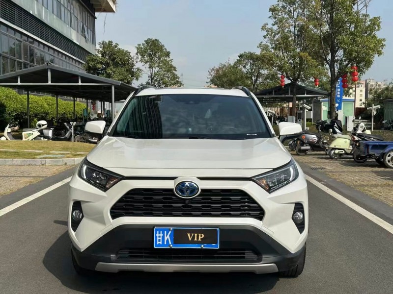 东莞22年丰田RAV4荣放1