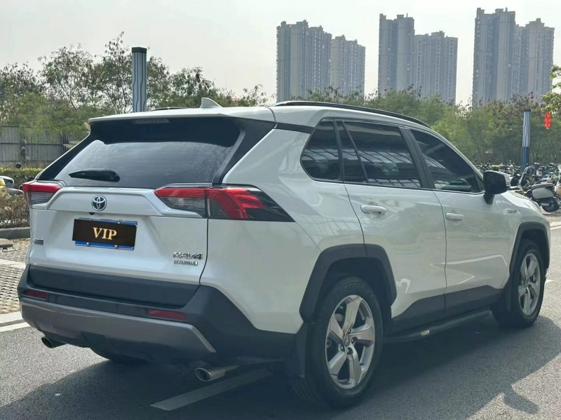 东莞22年丰田RAV4荣放7