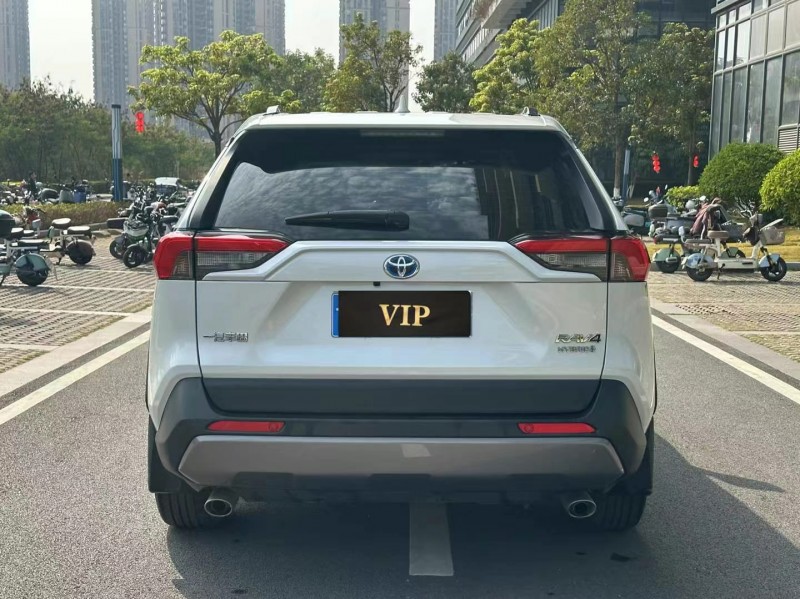 东莞22年丰田RAV4荣放9