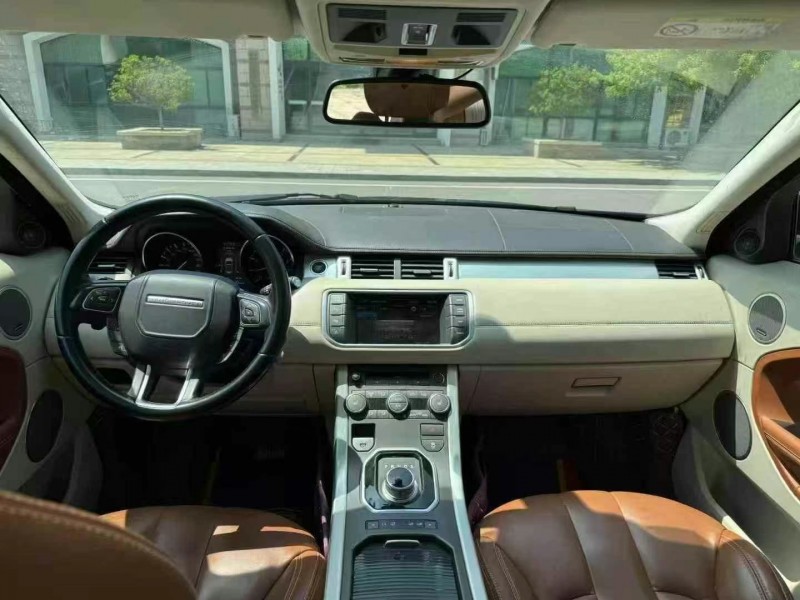 青岛14年路虎极光4