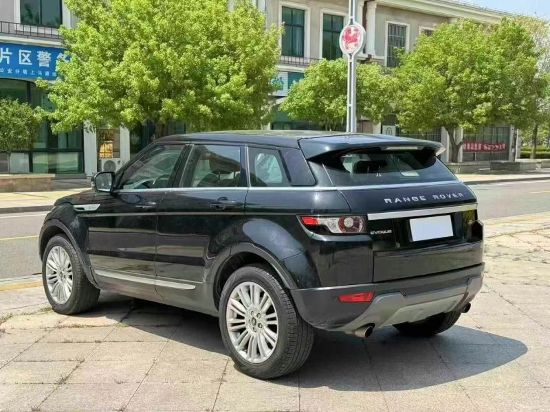 青岛14年路虎极光8