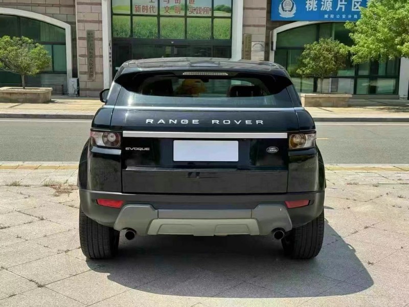 青岛14年路虎极光9