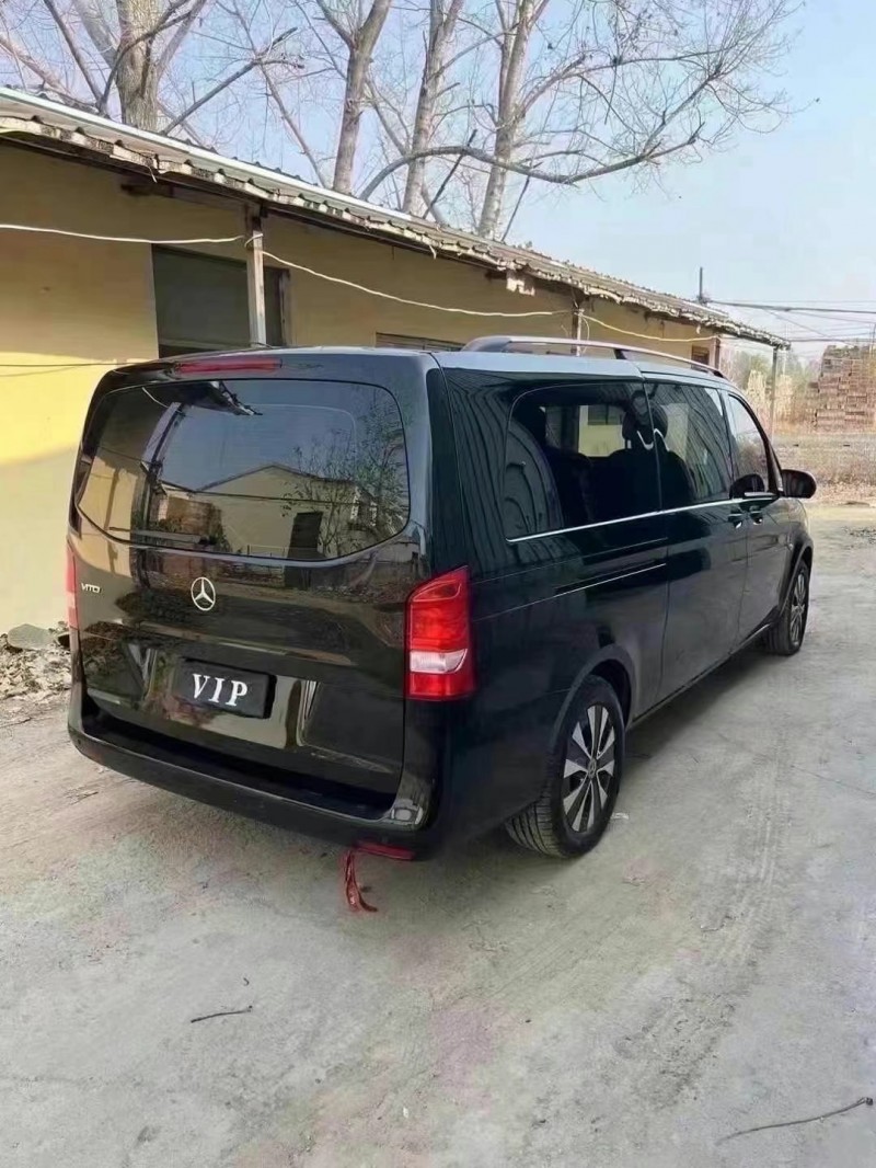 菏泽21年奔驰威霆8