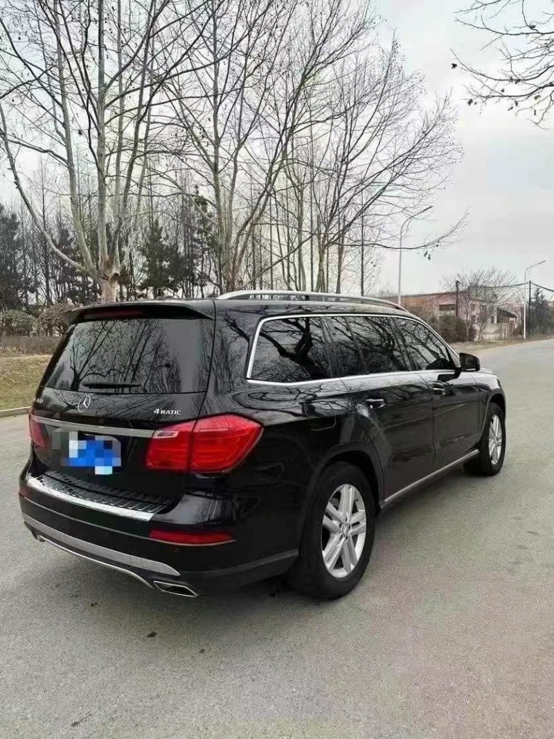 青岛16年奔驰GL4