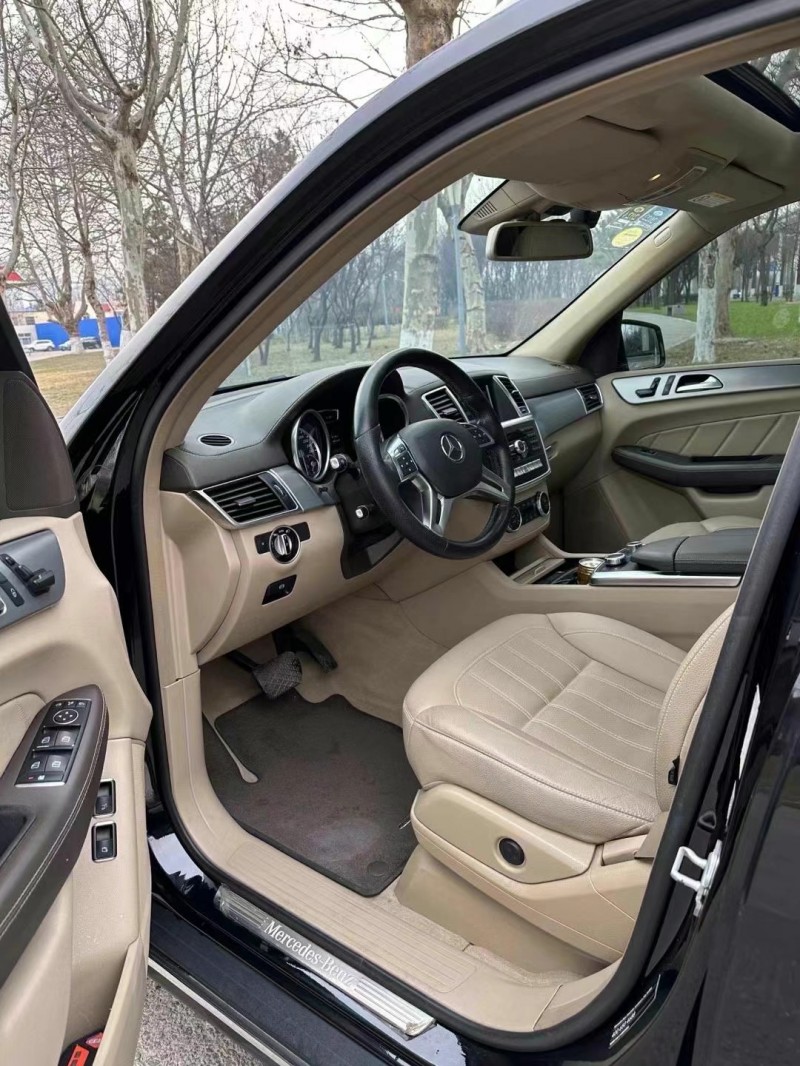 青岛16年奔驰GL6