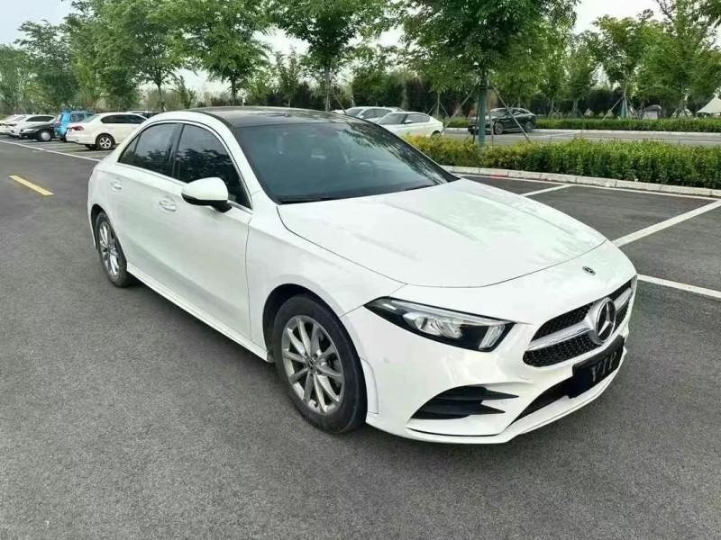 徐州22年奔驰A3
