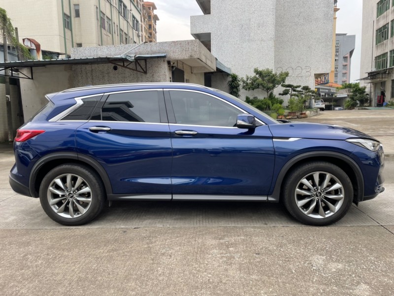 中山21年英菲尼迪QX502