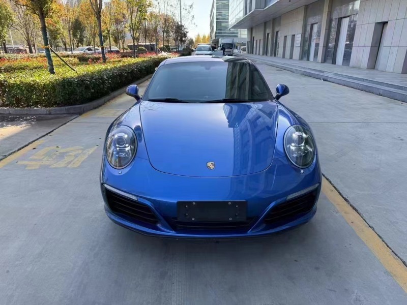 济宁17年保时捷9111