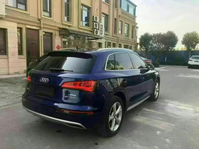 煙臺19年奧迪Q58