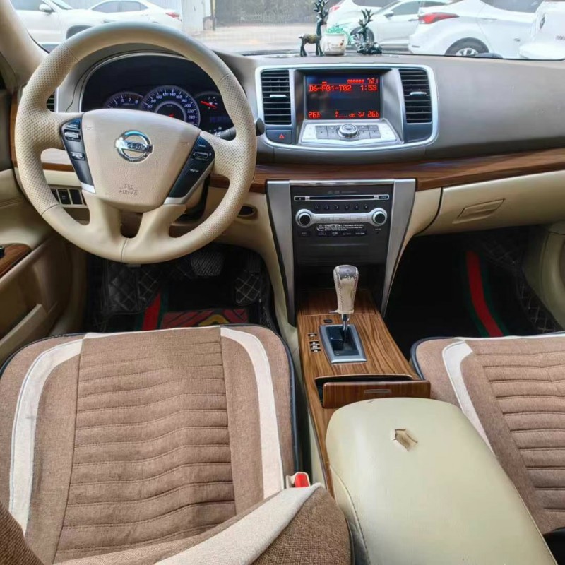 洛陽11年日產天籟4