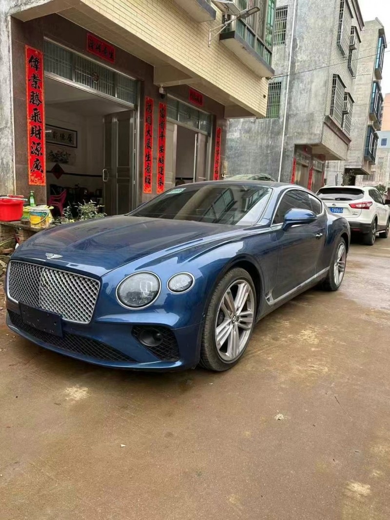 襄陽19年賓利歐陸2