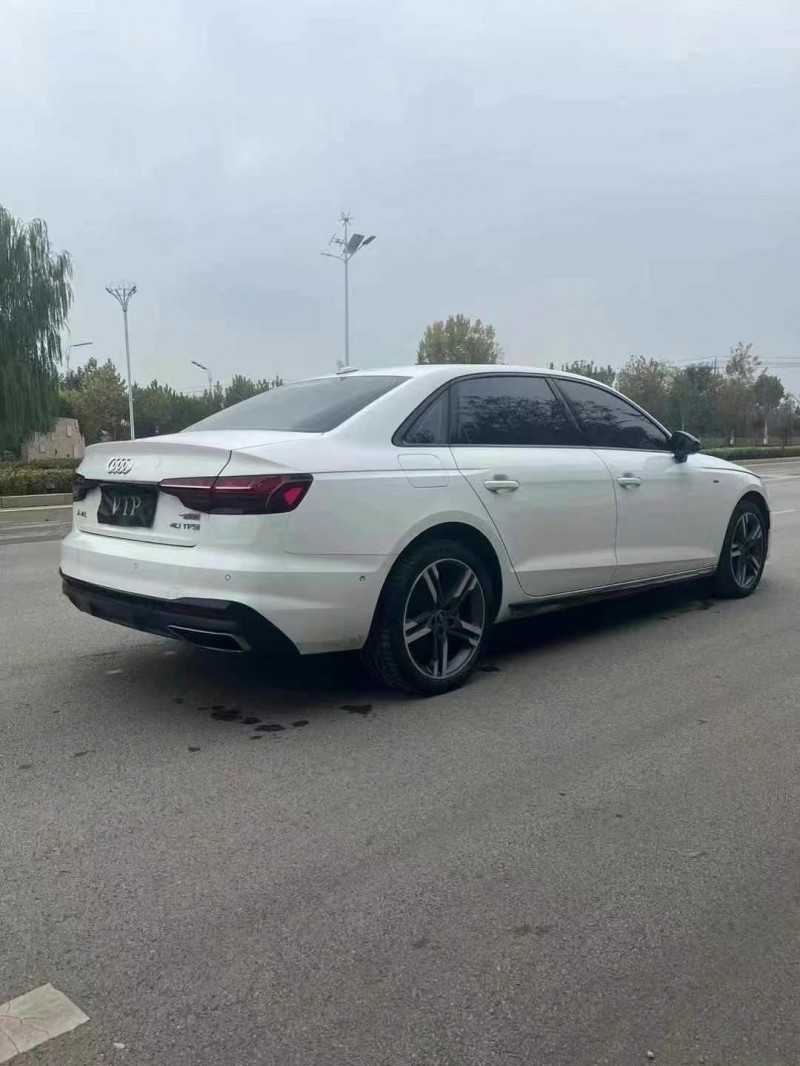 枣庄23年奥迪A4L9