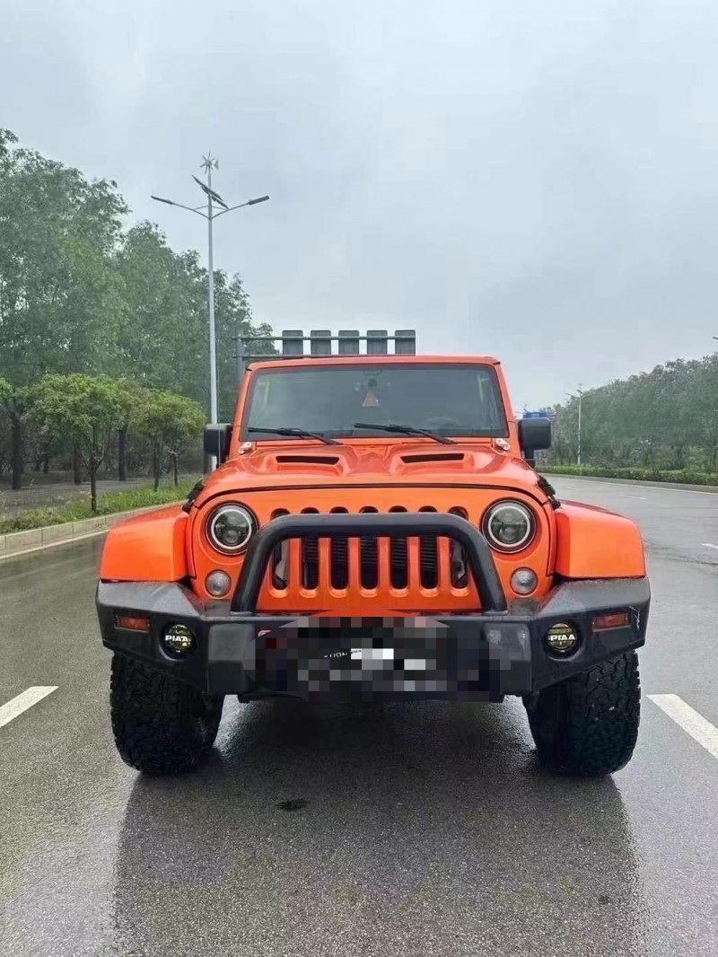 棗莊15年Jeep牧馬人1