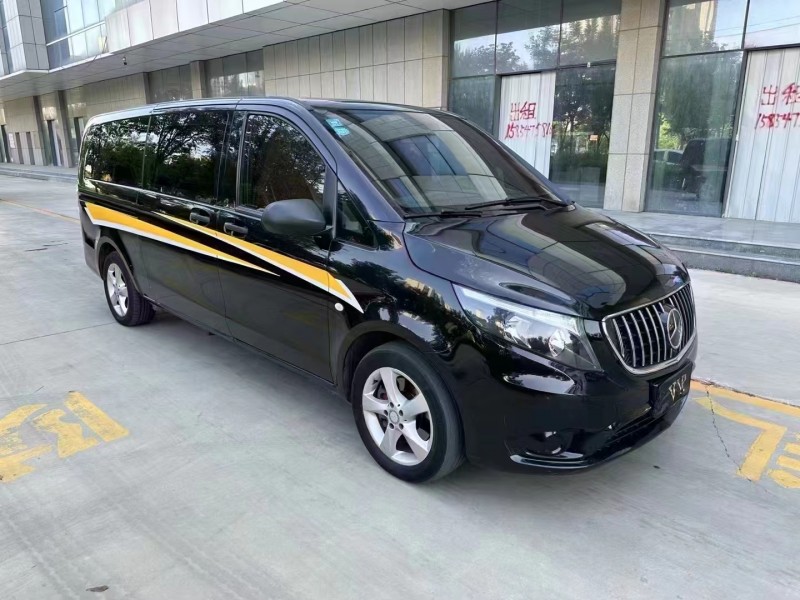 济宁18年奔驰威霆3