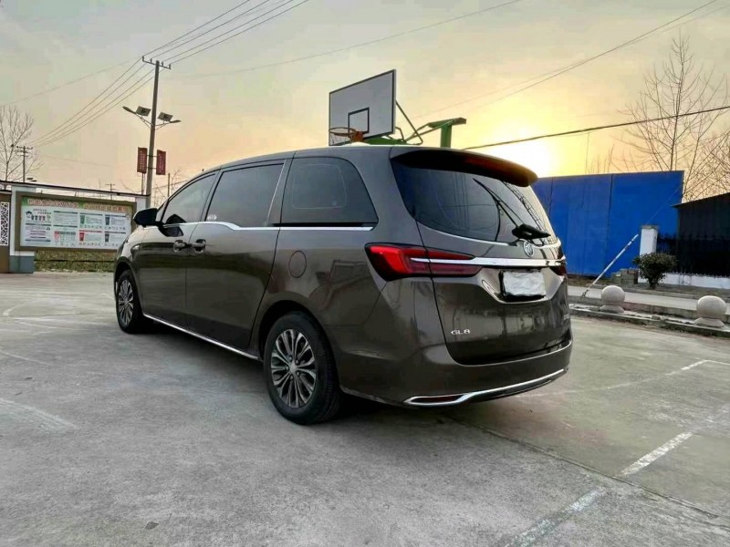 徐州23年别克GL88