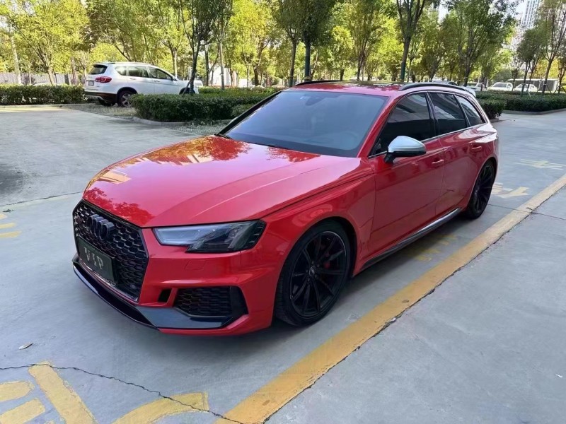 济宁19年奥迪RS42