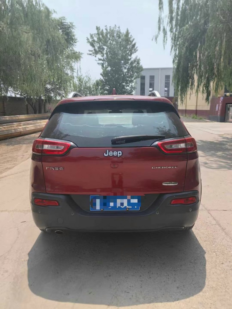保定16年Jeep自由光9