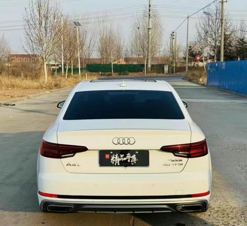 煙臺19年奧迪A4L9