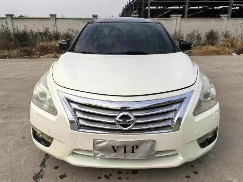 潛江14年日產天籟1