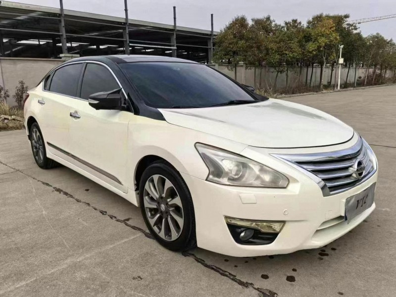 潛江14年日產天籟3