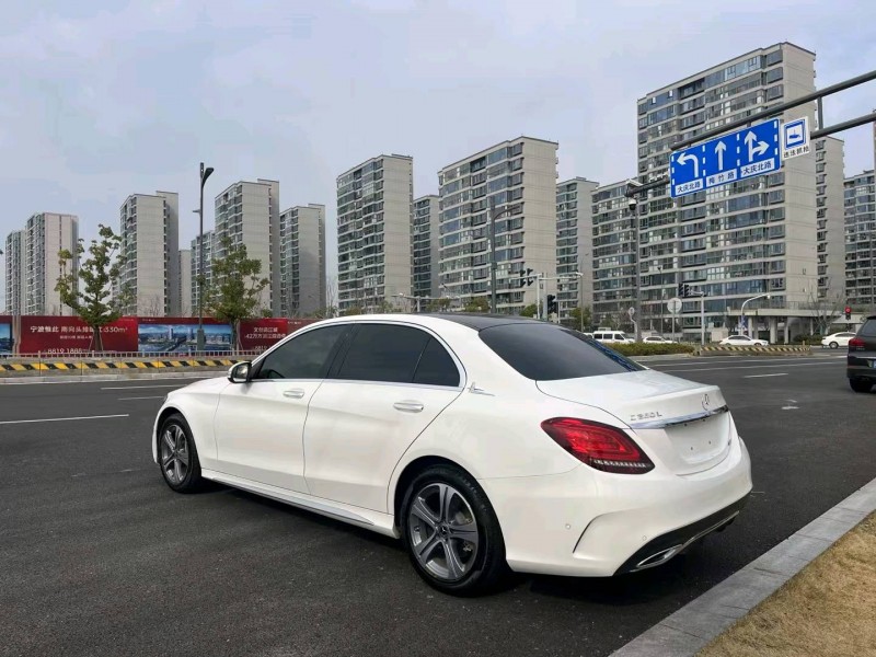 寧波19年奔馳C7