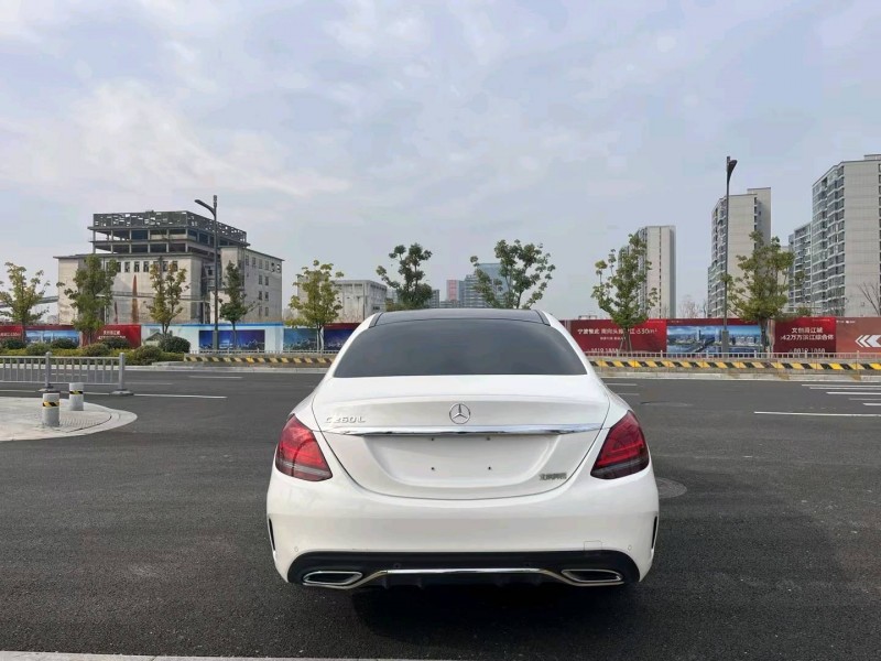 寧波19年奔馳C8