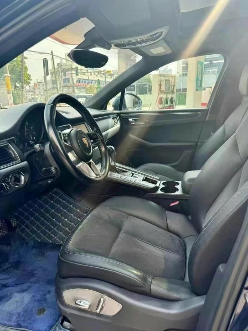 东莞15年保时捷Macan6