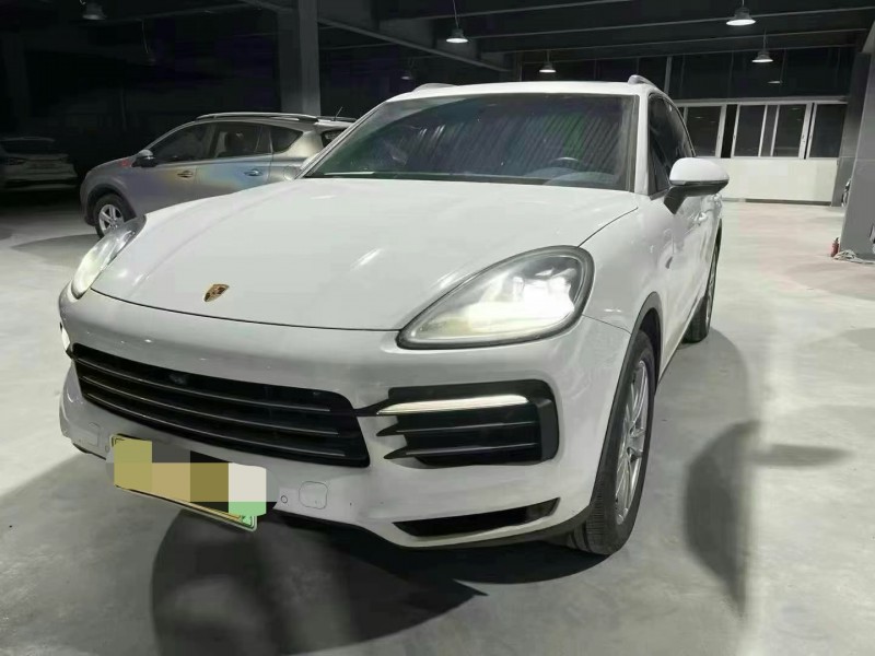 广州21年保时捷卡宴2