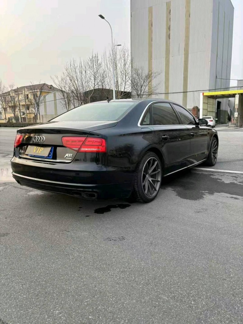 徐州13年奥迪A8L7