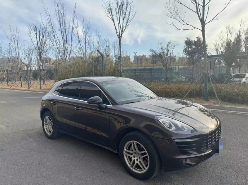 聊城16年保時捷Macan3
